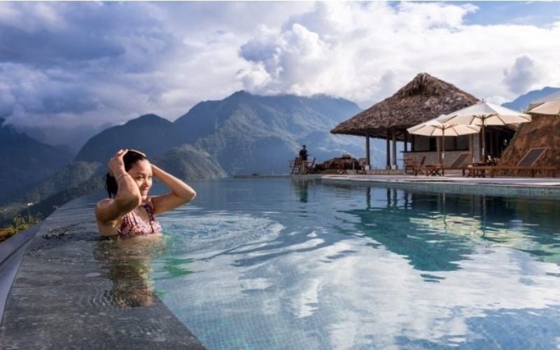 Hồ bơi vô cực giữa núi rừng Sa Pa tại Topas Ecolodge